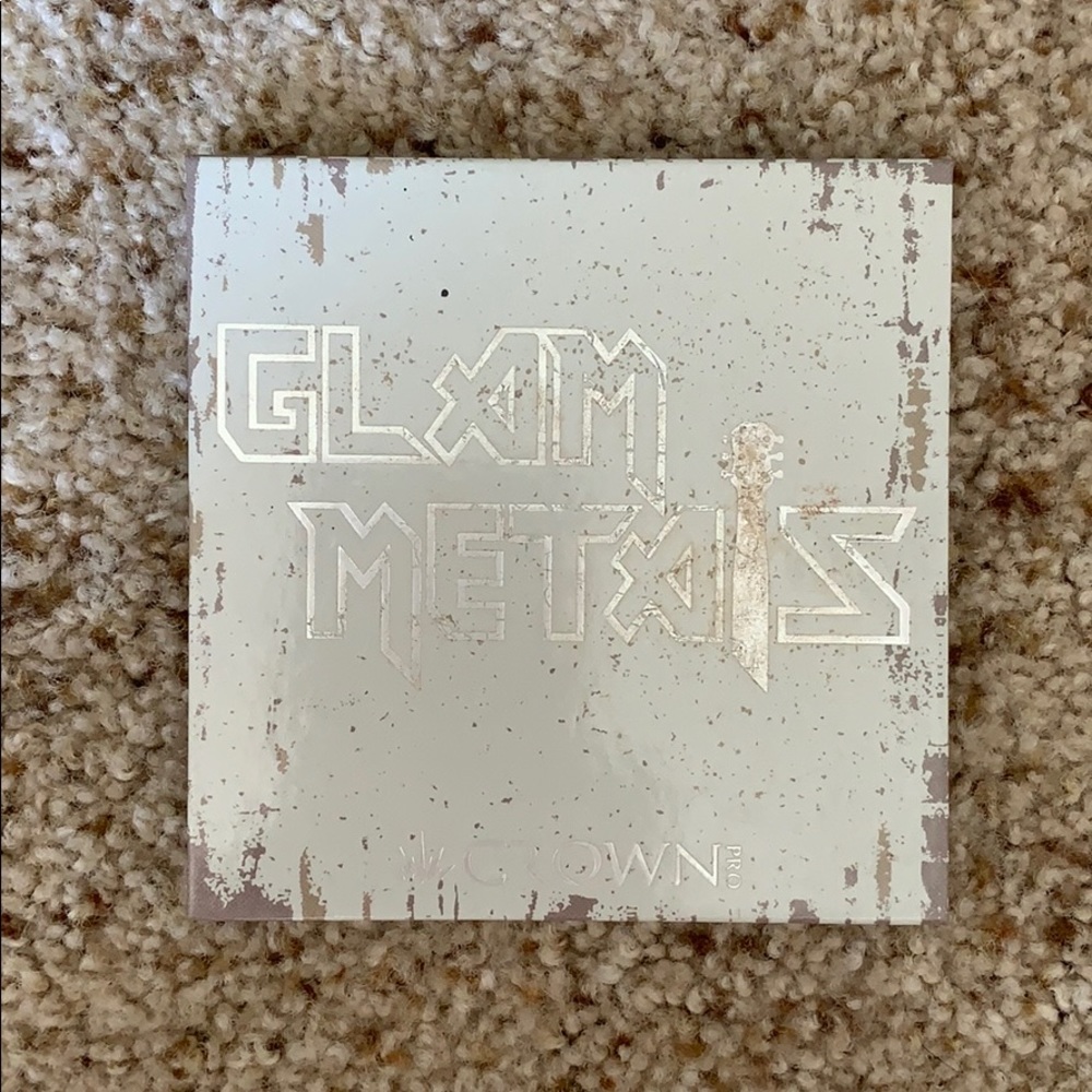 Crown Prof Beauty Glam Metals Eyeshadow Palette